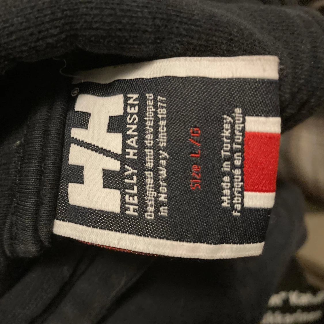 Mörkblå hoodie från Helly Hansen - 2