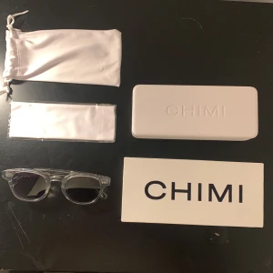 Chimi 01 grey helt oanvända - Har använts 1 gång men dem är helt rena, säljer för att jag inte använder dem. 