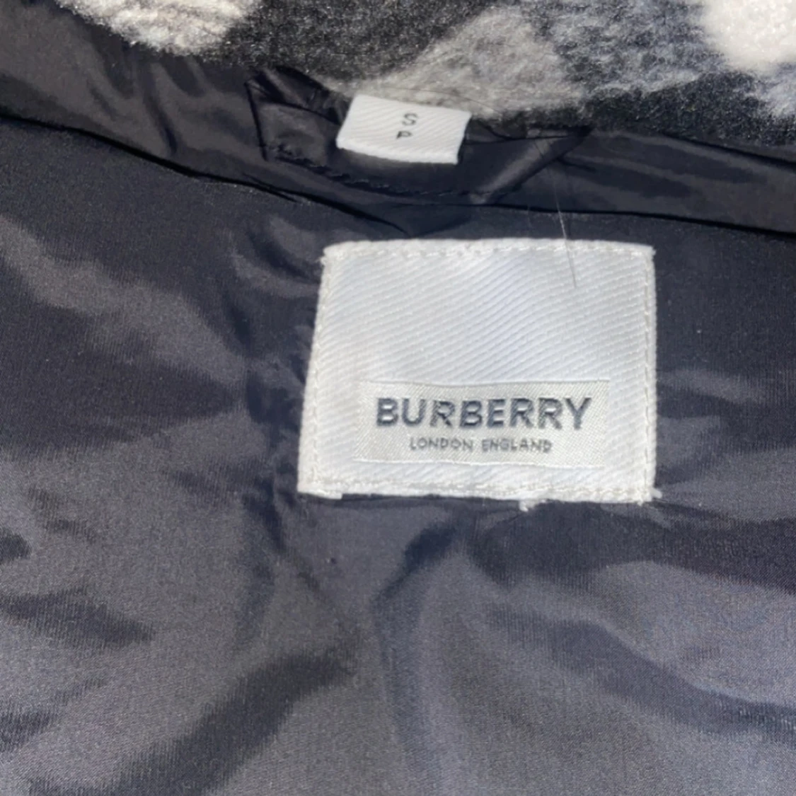 Burberry Pufferjacket - 3