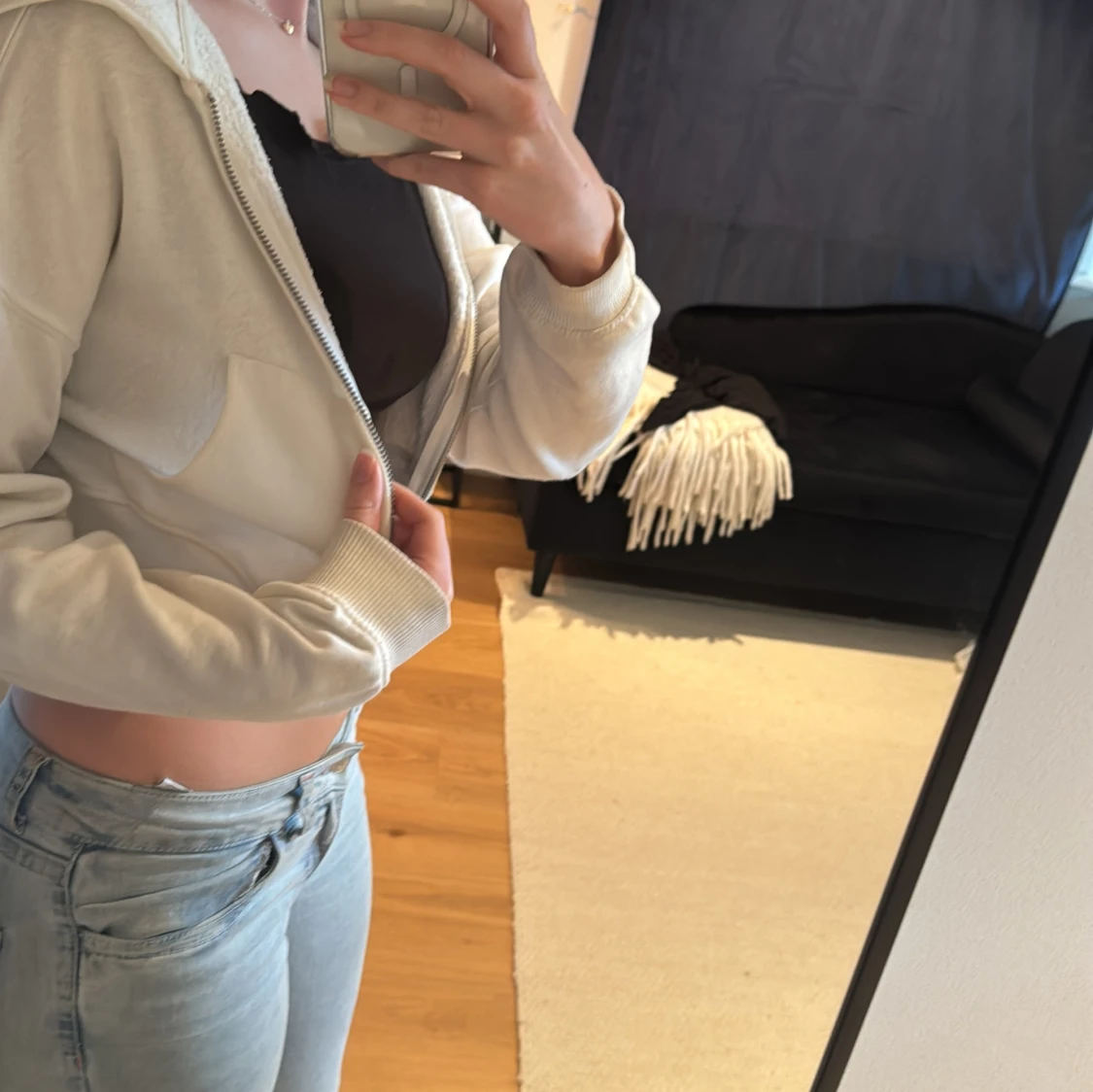 Croppad vit ziphoodie från hm - 1