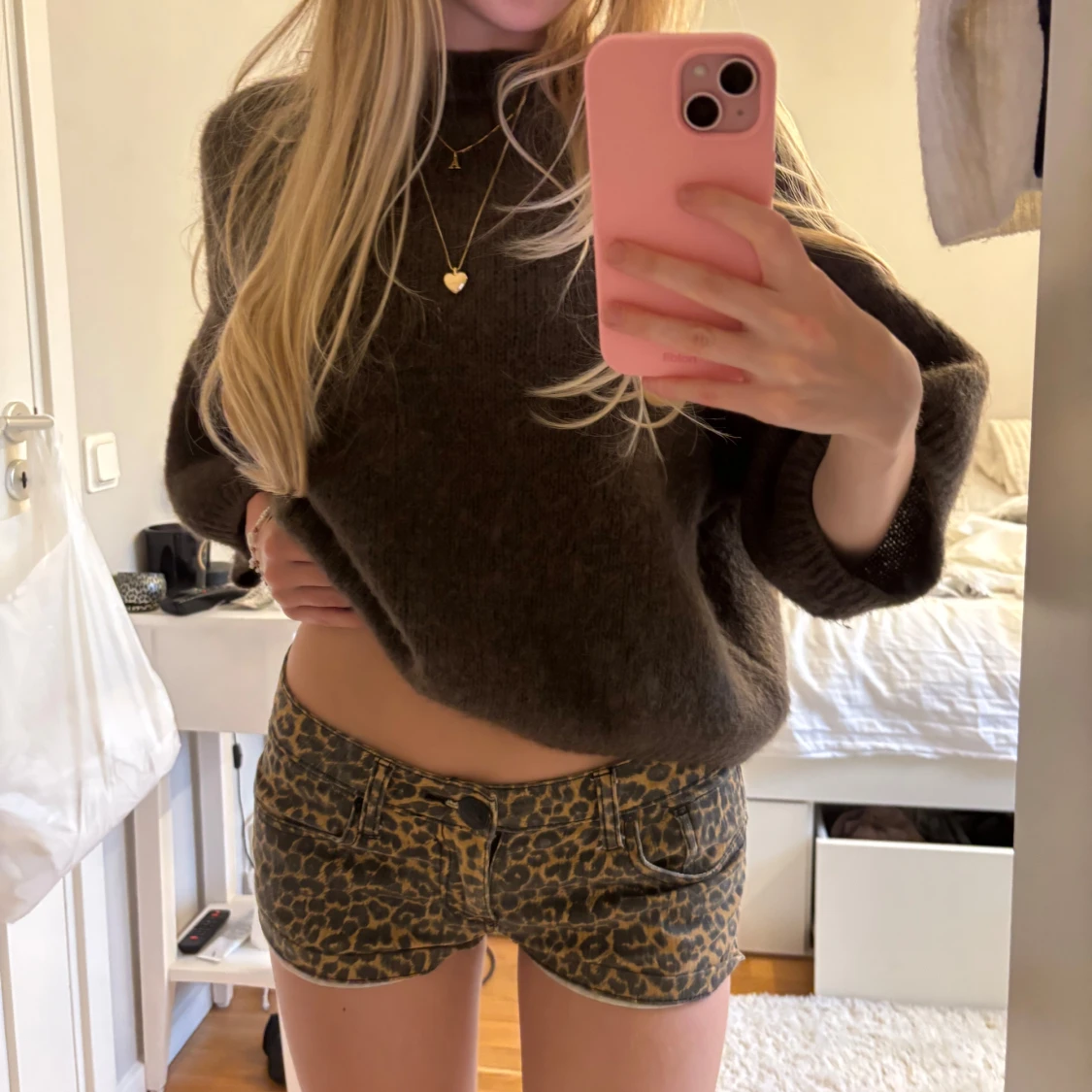 Leopardmönstrade jeansshorts  - 1