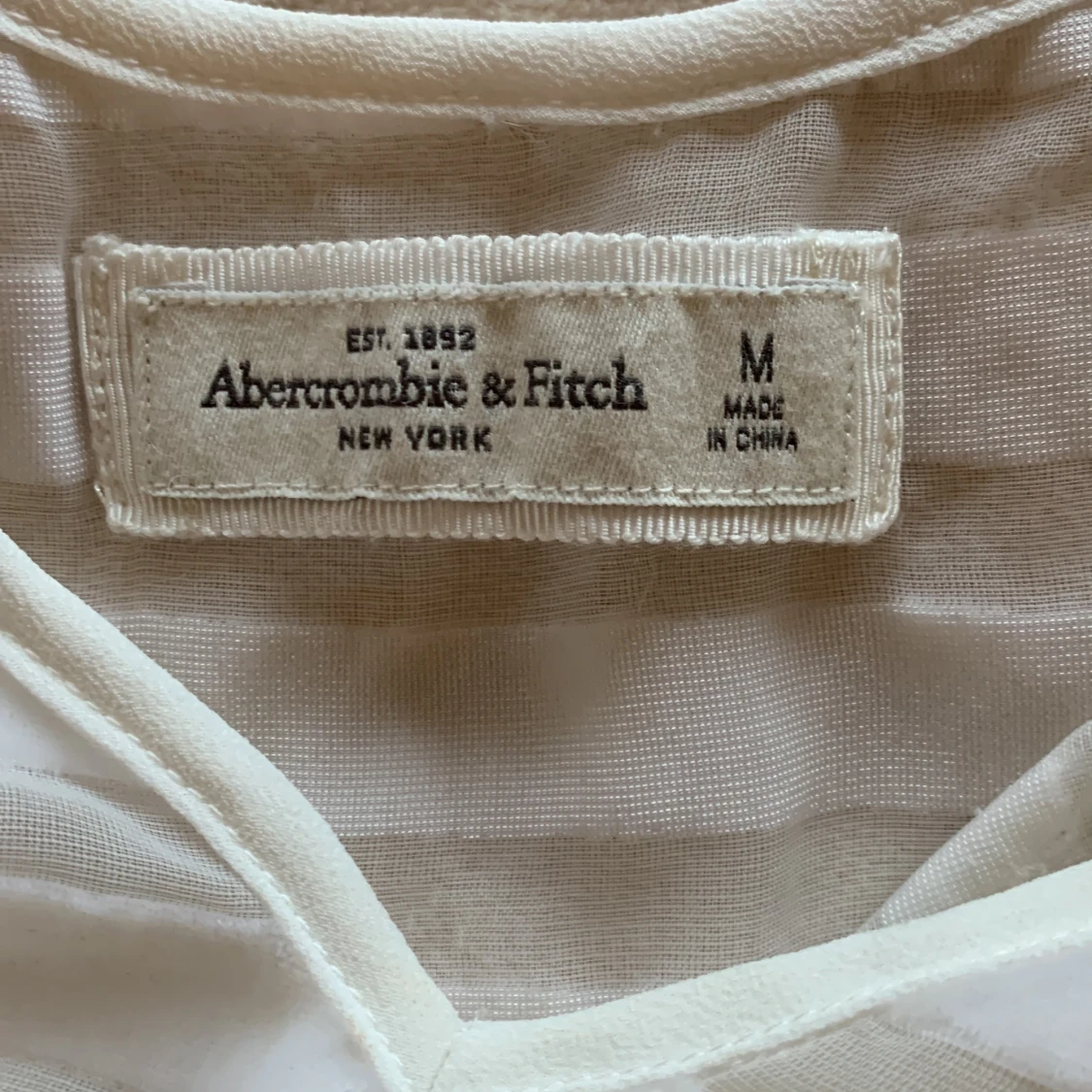 Vit randig linnetopp Abercrombie M - 1