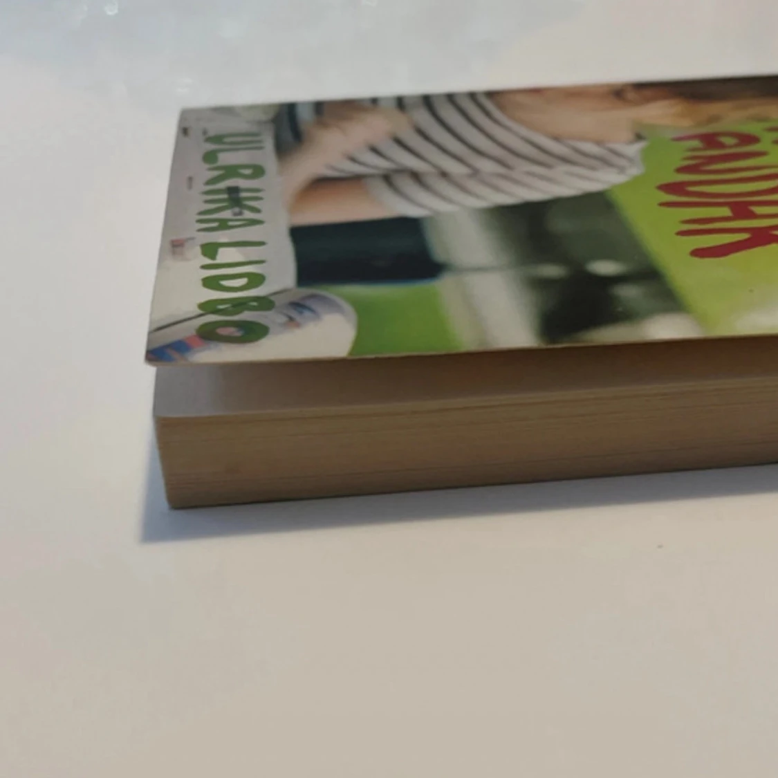 Decembergatans hungriga andar, pocketbok - 2