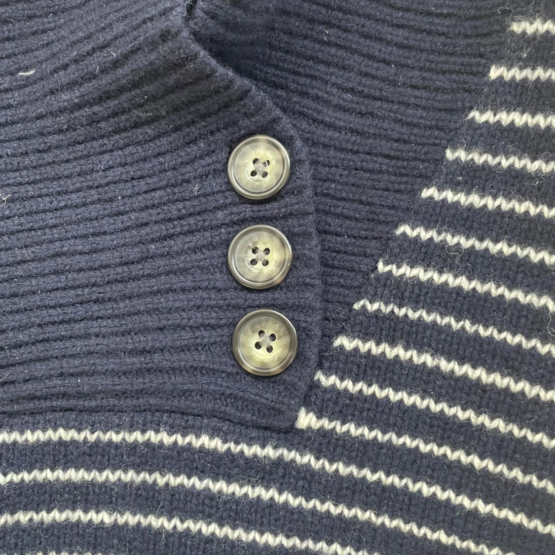 Randig blå ulltröja från Sacoor Brothers - 2