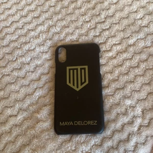 Mobilskal  - 5 stycken mobil skal till iphon xr, 💗📱 första skalet kostar 50 kr. Andra skalet 50. Tredje skalet kostar 40 kr. Fjärde kostar 20 kr . Och femte kostar 20 kr . Skriv till mig vilket ni är intresserade av, alla priser är diskuterbara 💗🫶🏼