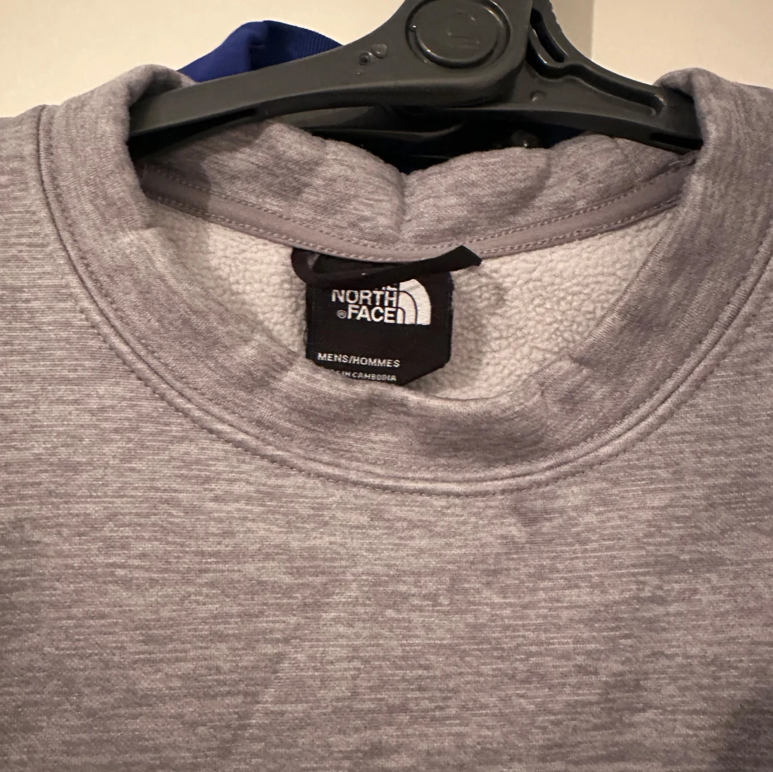 Grå sweatshirt från The North Face - 1
