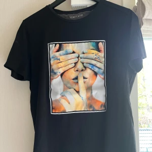 Limitato tisha - Schysst tisha i grymt skick 