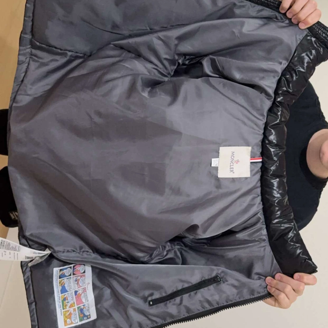 Svart dunjacka från Moncler - 3