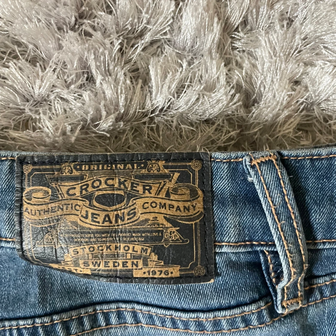 Lågmidjad jeanskjol från Crocker - 2