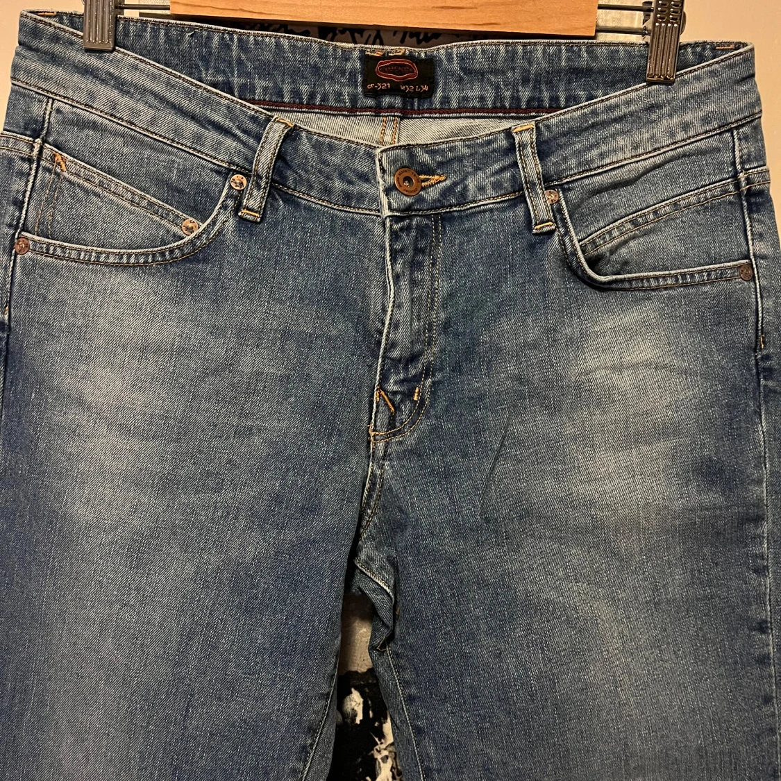 Blå jeansbyxor från Crocker - 1