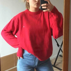  - Suuuupersnygg och skön oversized tröja från boomerang. Älskar den. Köpare står för frakt. Annars möts vi upp på söder 🧁