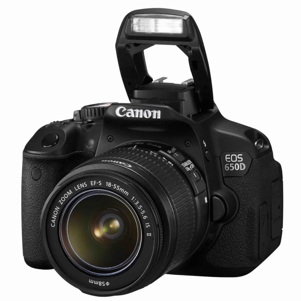Intressekoll!! Canon eos 650d med 2 objektiv! 18-55 & 50-300. 3 olika linser för olika ljus & en automat avklickare. . Övrigt.