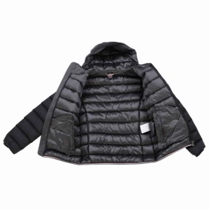  - Superfin colmarjacka som jag använt lite mindre än två säsonger. Nypris omkring 4200 kr. Den är i fint skick men har några få defekter som inte syns särskilt mycket. Kontakta för bilder på jackan och ställ gärna frågor etc!💗💗 kvitto finns!