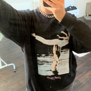 DIRTY DANCING TRÖJA - Skit cool och snygg tröja. Ska vara oversize i storleken.