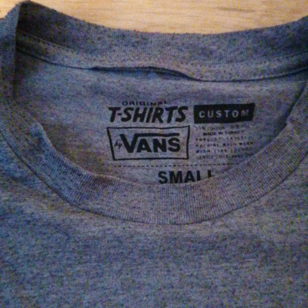 T-Shirt från Vans [Oanvänd] . Skjortor.