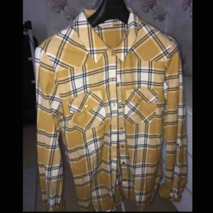  - köpte den från vero moda har inte använt den 