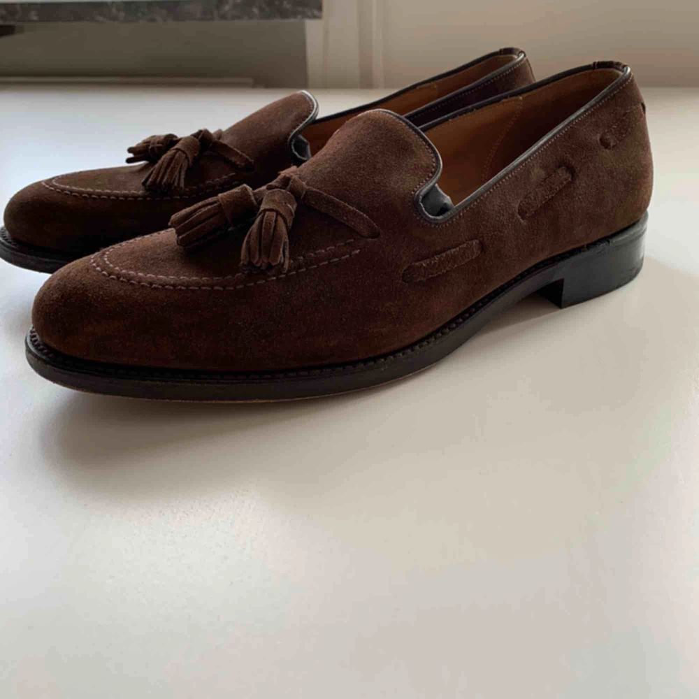 LOAKE 1880 LINCOLN BROWN SUEDE | Plick Second Hand