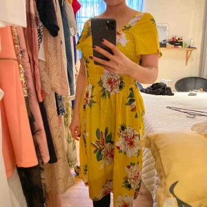  - För liten för mig . Lappen är kvar .