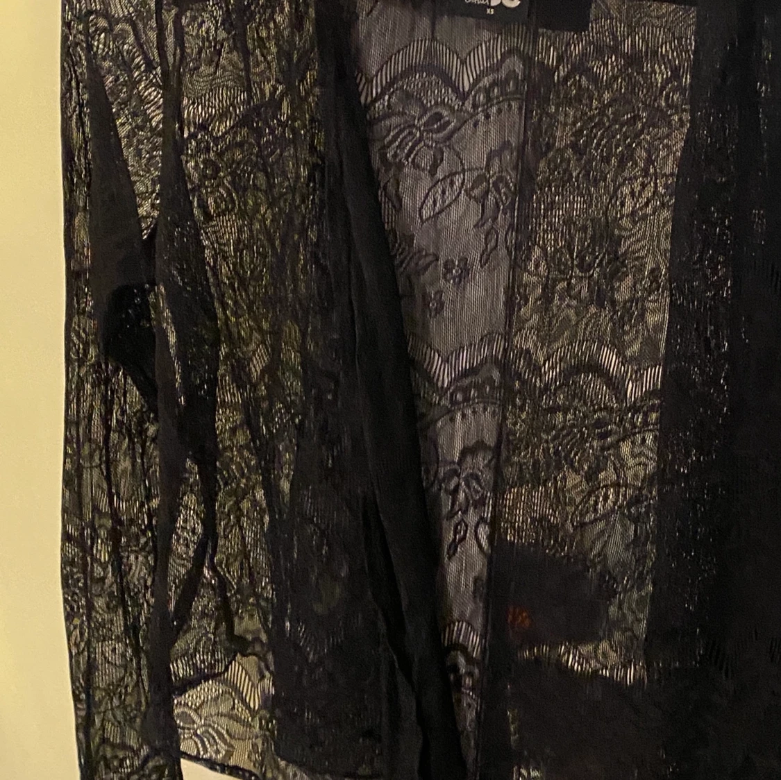 Svart spetströja - 90