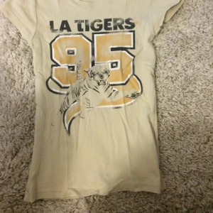 ONLY-tröja. Jättefin! Strl S - ONLY-tröja. Jättefin! Strl S