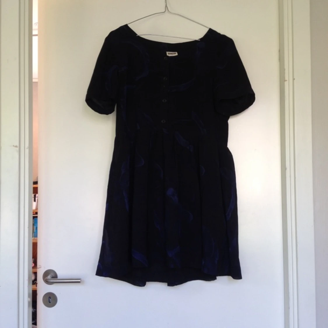 Söt klänning från Weekday som tyvärr blivit för kort för mig (är 1,75)