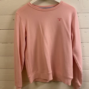 Rosa ganttröja - Babyrosa gant sweatshirt som motsvarar storlek xs/s