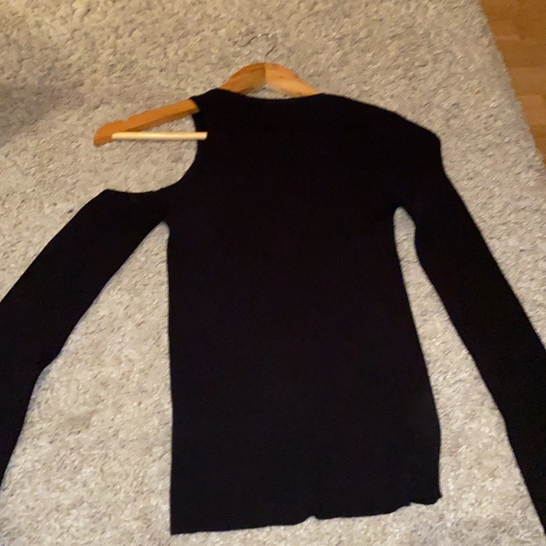 Tröja med fin detalj 