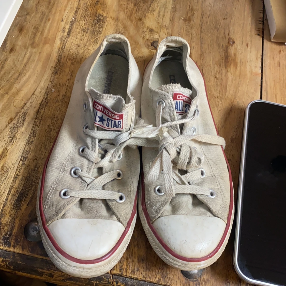 Converse vita lÄga storlek 35