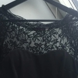  - Köpt utomlands för ungefär 250kr 
Passar S-M. 