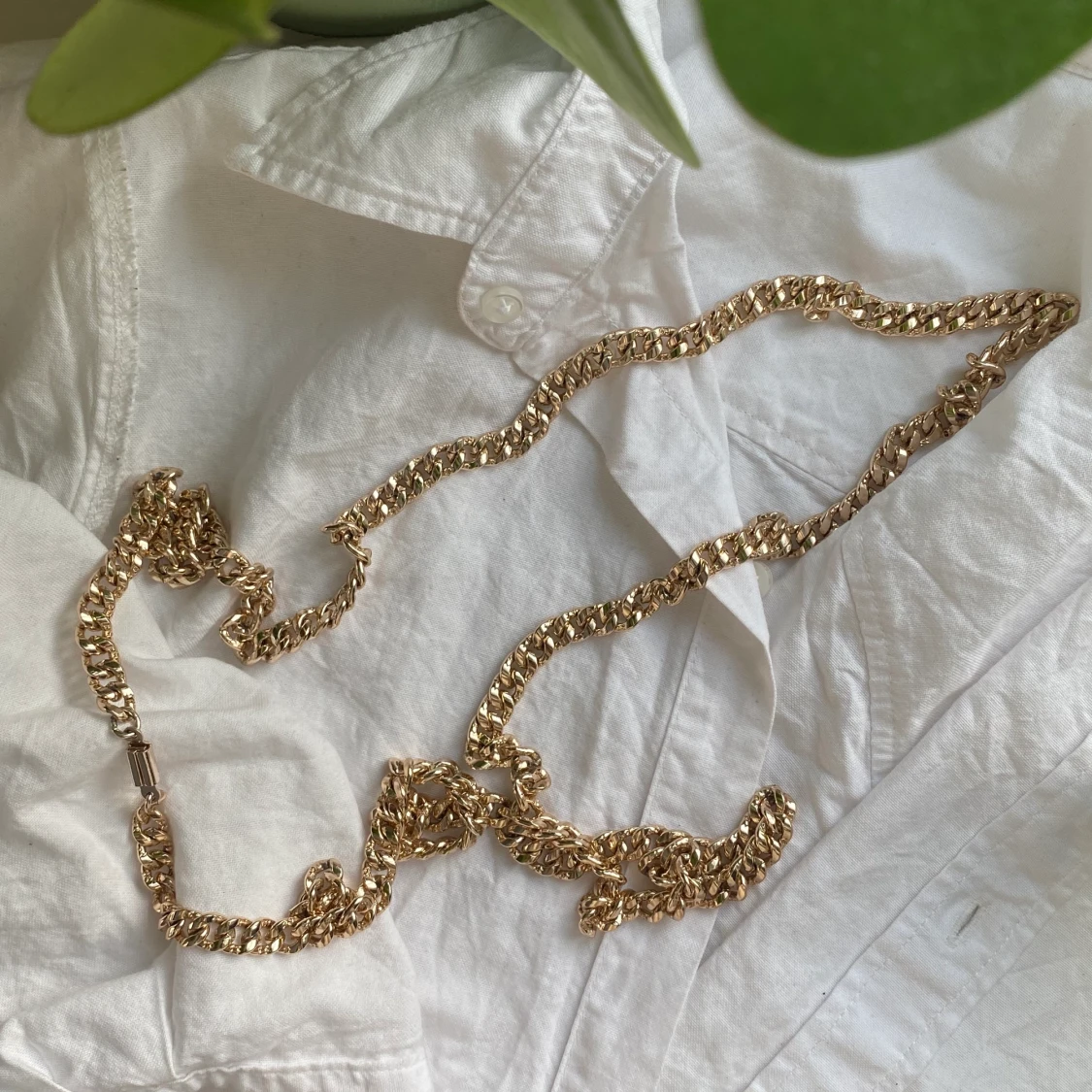 Lång guldkedja - 90