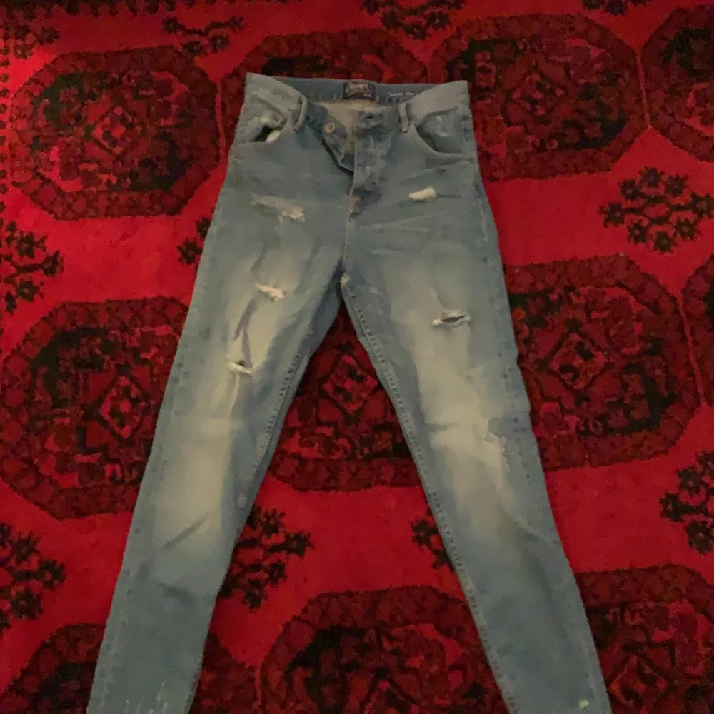 Asballa jeans från crocker!! . Jeans & Byxor.