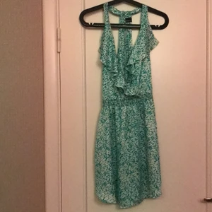 Ginatricot klänning strl 36 - Knappt använd 