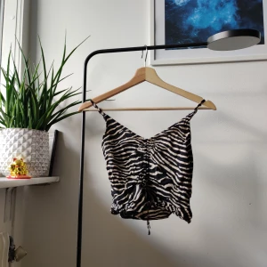 Zebra linne H&M - Sjukt söt! I fint skick ❤️