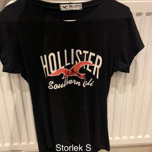 Svart hollister t-shirt 