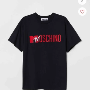  - Storlek m. Helt nytt, kan mötas upp vid t-centralen eller Odenplan. Kan skicka via post, 60kr på frakt med spårbar.