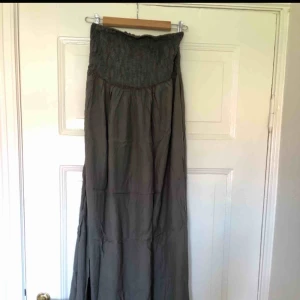  - Maxiklänning från Only.