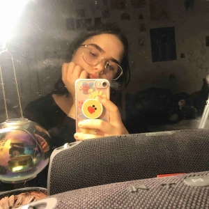  - coola fake glasögon köpta ett tag sen. en super din detalj till en outfit. 💫