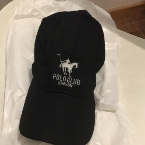 Polo club vinson keps  - Polo keps helt ny för 100kr Äkta!