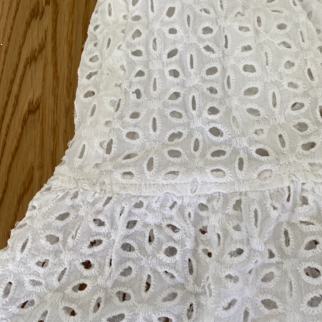 Vit kjol med volang stl 34🥰 - 90