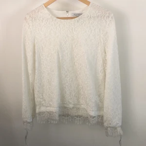 Topp från Nelly Trend strl 34 - Oanvänd topp med fina detaljer. 