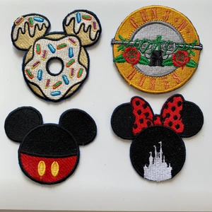 Patches - Iron on patches som jag gjort själv. Guns n roses 65 kr, resten 45 kr/st