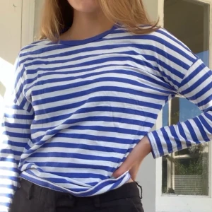 Randig tröja - Randig tröja från bik bok, nyskick!💕 köparen står för frakt💖