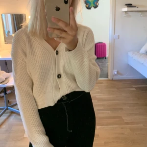 Kofta - Superfin kofta, nyskick LEDANDE BUD 190kr