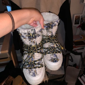 Inuiki skor - Använt 5 gånger, storlek 37. Superfina men använder knappt