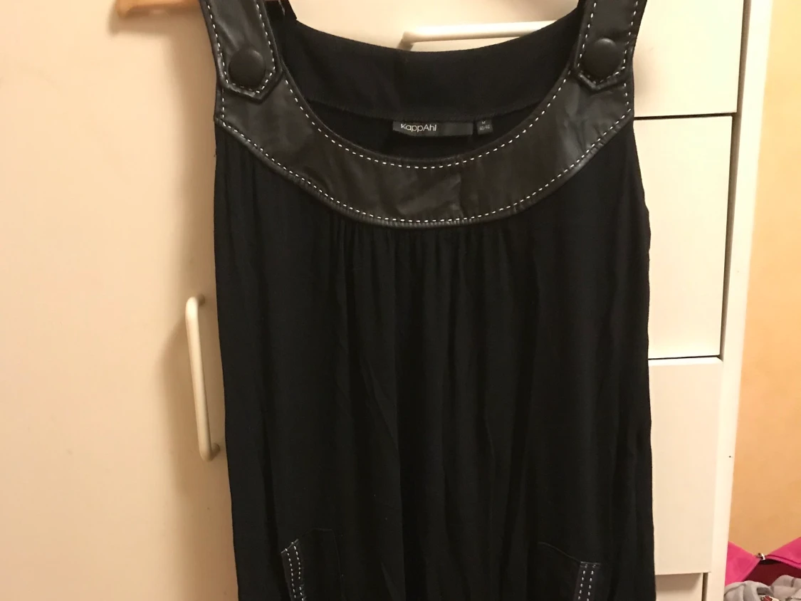Svart klänning/tunika strl 40/42 - 91