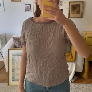 Topp- Wera - Snyggare efter en strykning! Härlig färg😍