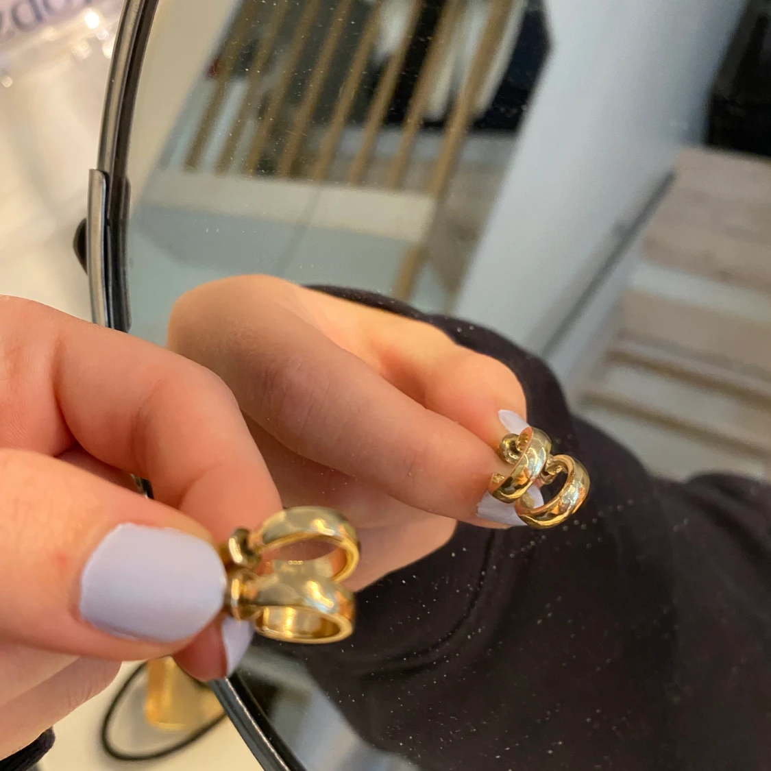 Guldiga örhängen ringar - 91