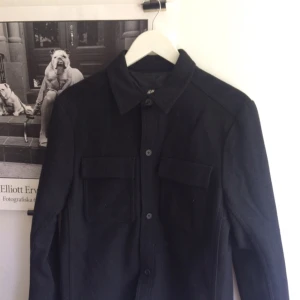  - Herrjacka från hm , men funkar fint på dam! 