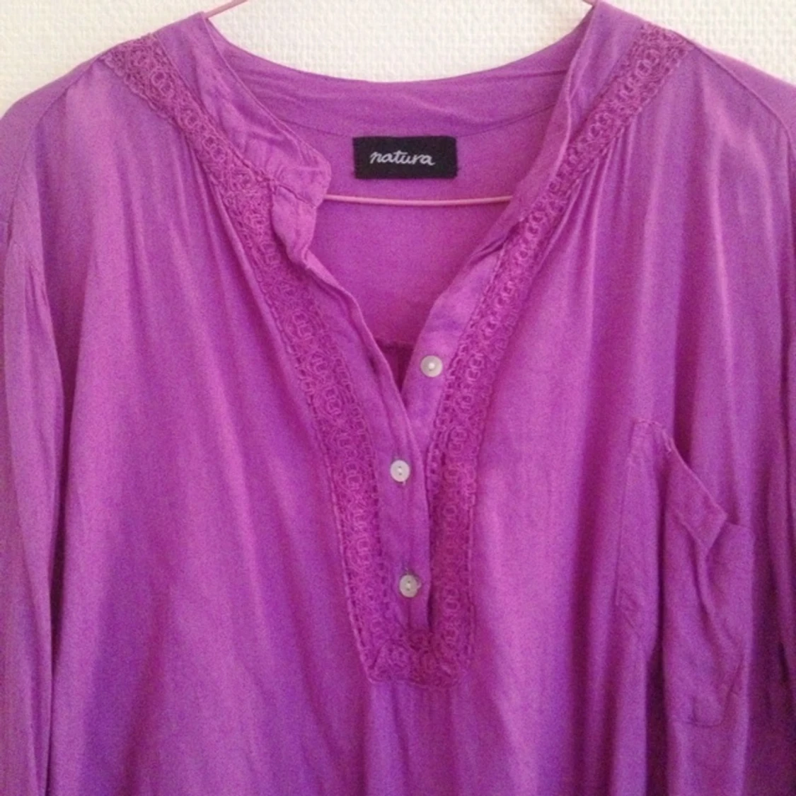 Lila blus lite indisk stil, aldrig använd