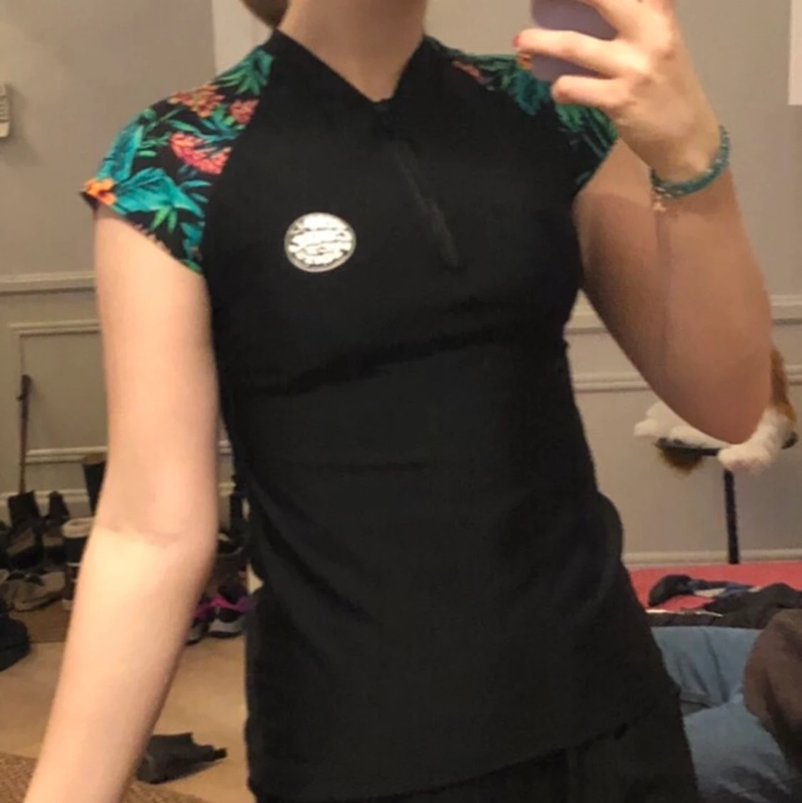 Cool Surf-tröja! 🏄🏼‍♀️  - 91